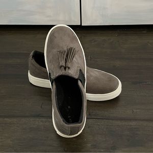Indigo Rd Slip-on Sneakers